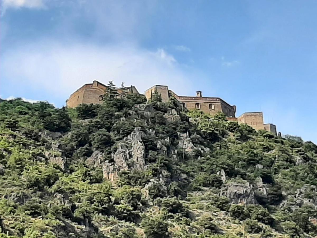 Les Chambres Chouettes Villefranche-de-Conflent Exterior photo